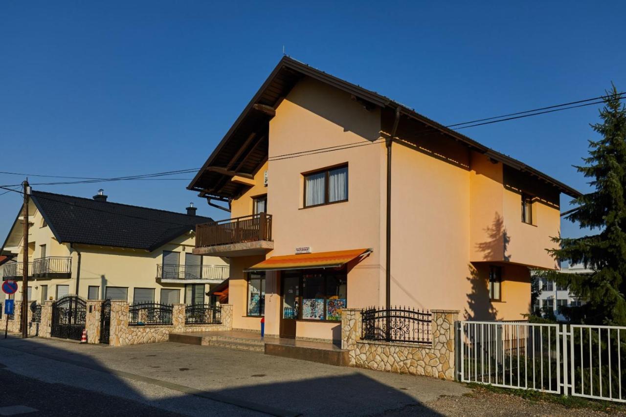 Apartmán Sutjeska Modrica Exteriér fotografie